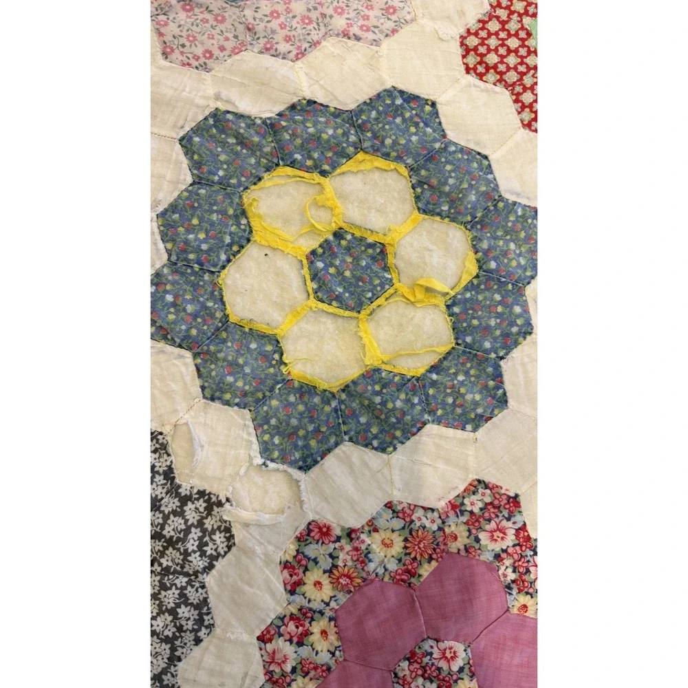 Vintage Grandmother's Flower Garden Quilt 89
